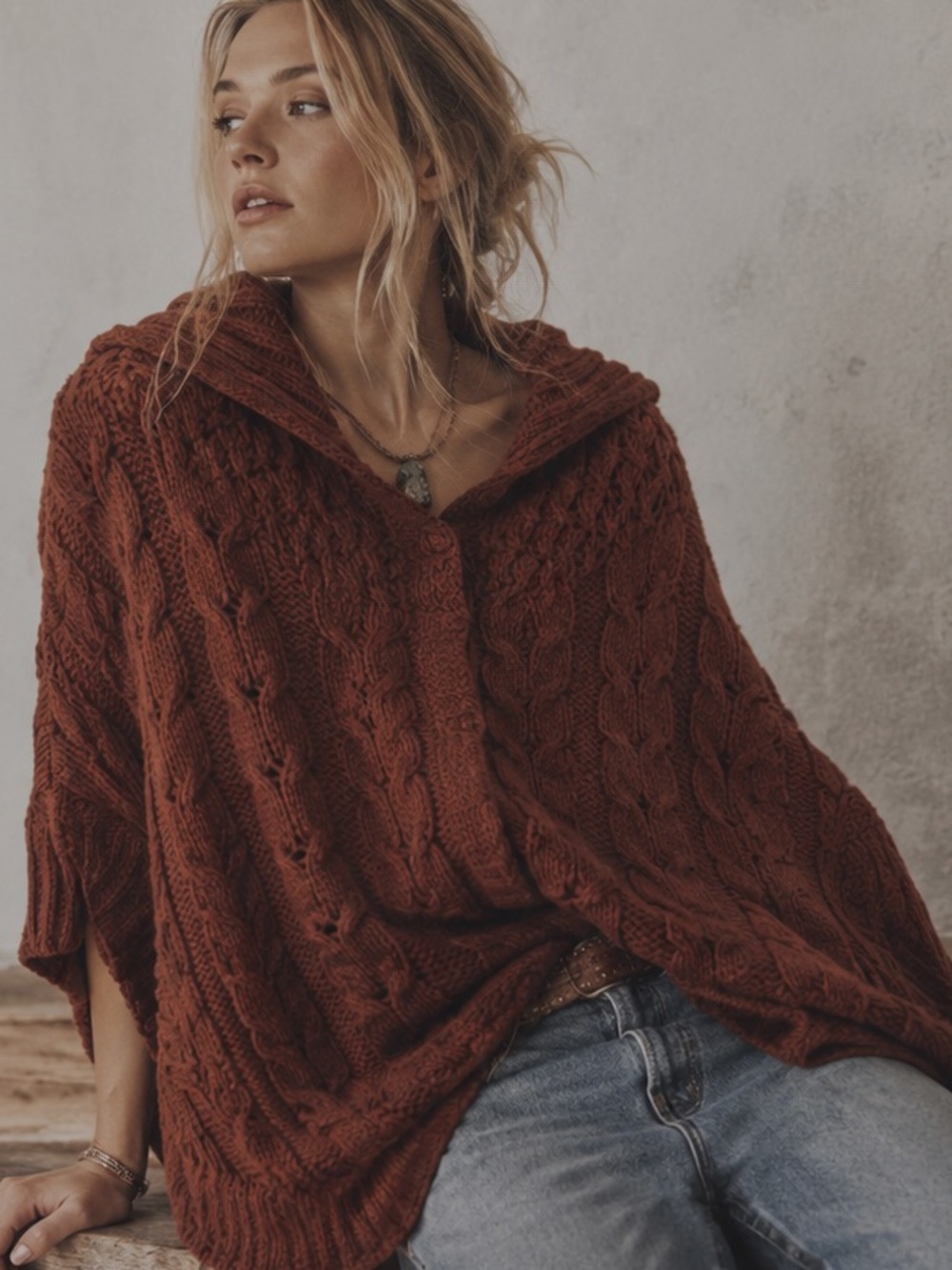 Dex Poncho rust colour
